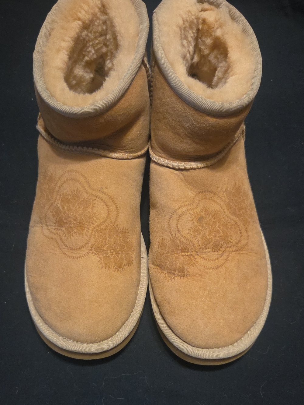 Koolaburra Women's Tan Suede Shearling Ankle Boots